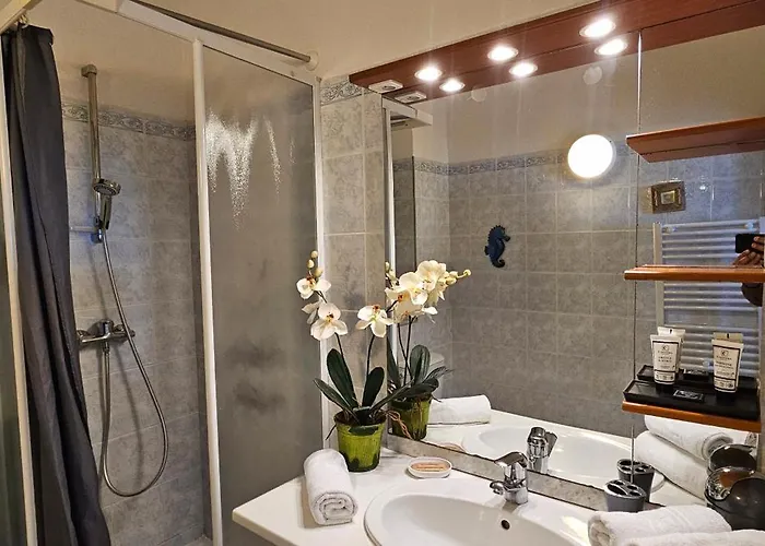 T1 Pinedda, Confort-vue Mer- Calme & Soleil *