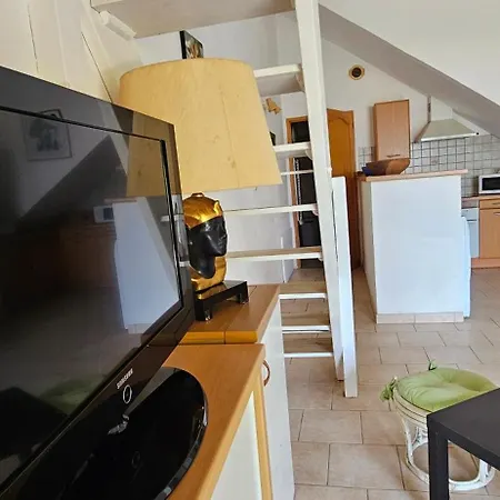 T1 Pinedda, Confort-vue Mer- Calme & Soleil