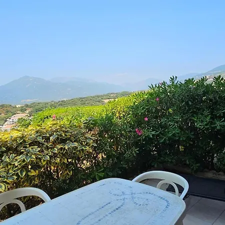 Apartment T1 Pinedda, Confort-vue Mer- Calme & Soleil *