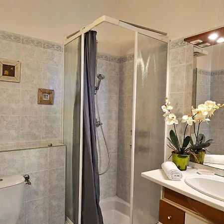 Apartamento T1 Pinedda, Confort-vue Mer- Calme & Soleil