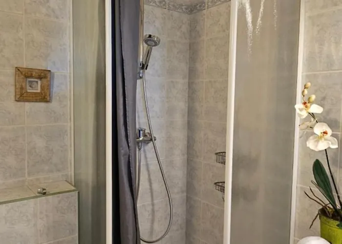 T1 Pinedda, Confort-vue Mer- Calme & Soleil 公寓