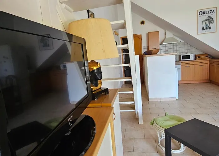 T1 Pinedda, Confort-vue Mer- Calme & Soleil